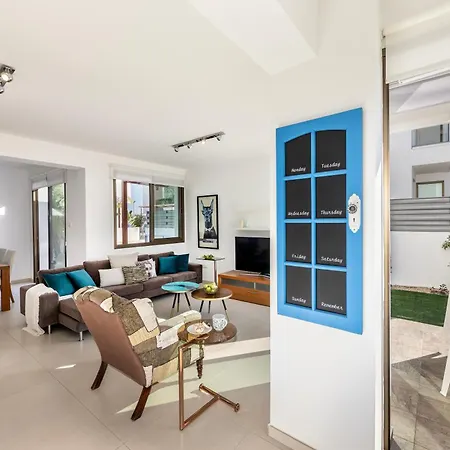 펜션 Accomoteleia Blue 4*
