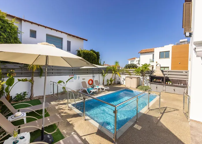 Accomoteleia Blue Feriehus Protaras