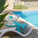 Accomoteleia Blue Holiday home