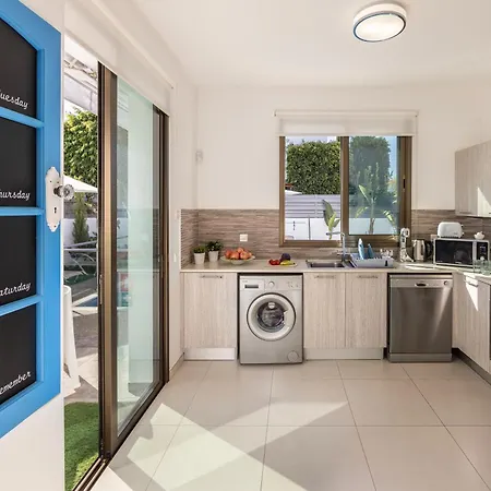 Accomoteleia Blue * Protaras