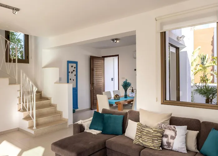 Accomoteleia Blue 4*