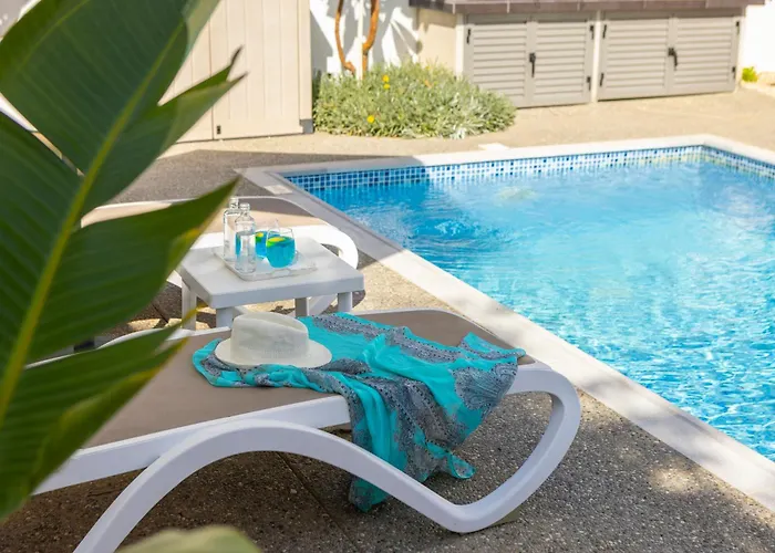 Accomoteleia Blue Holiday home